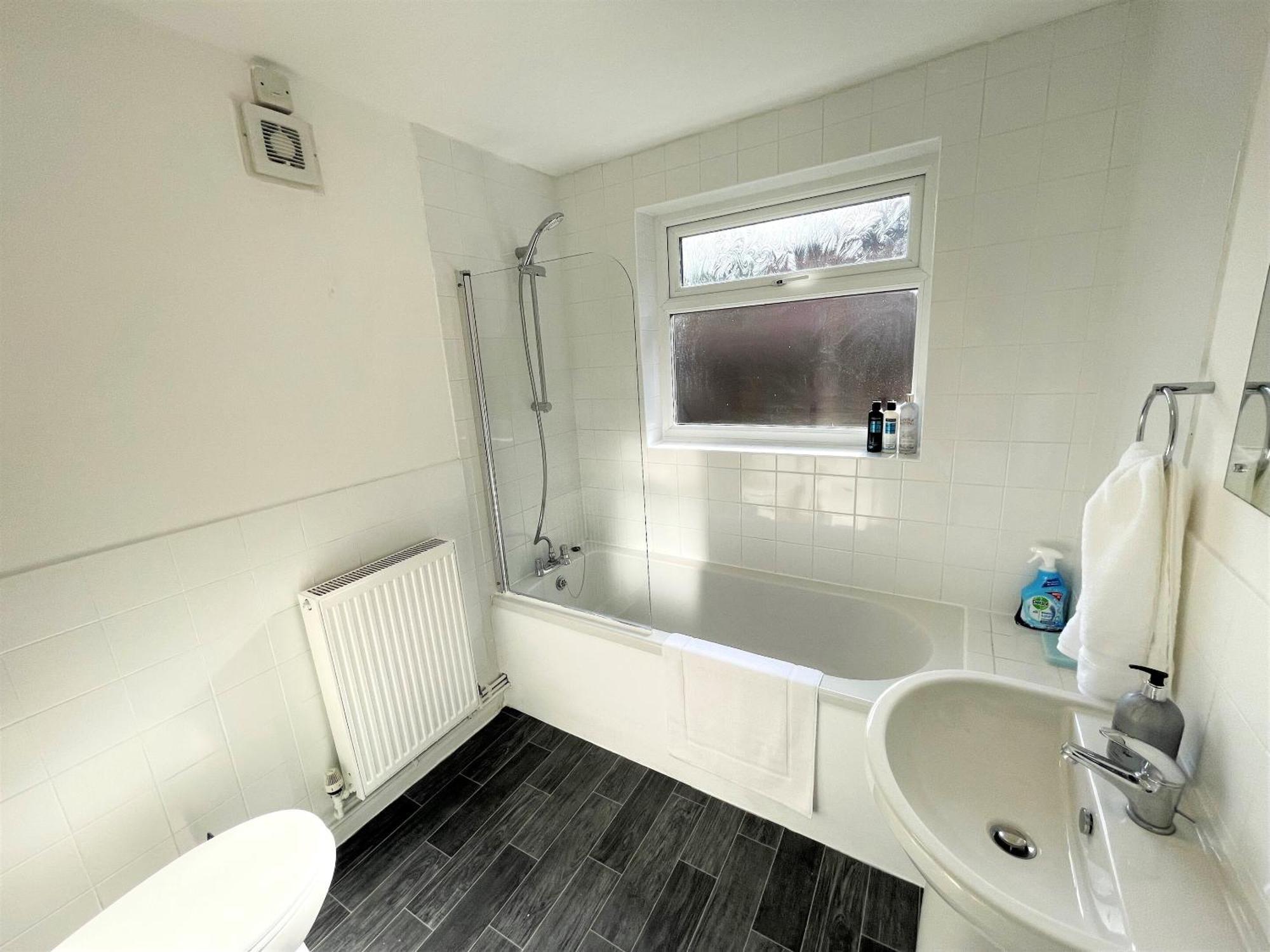 Robinhuts - 3 Bed Accommodation -Perfect For Contractors, Families & Students キングストン・アポン・ハル エクステリア 写真
